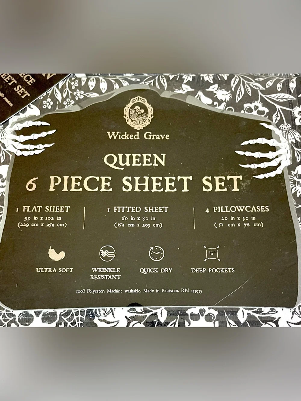 Halloween 6pc DP Queen Sheet Set Black White Damask Skulls Roses Webs Gothic NIP
